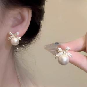 Bow sparkle diamond pearl stud earrings