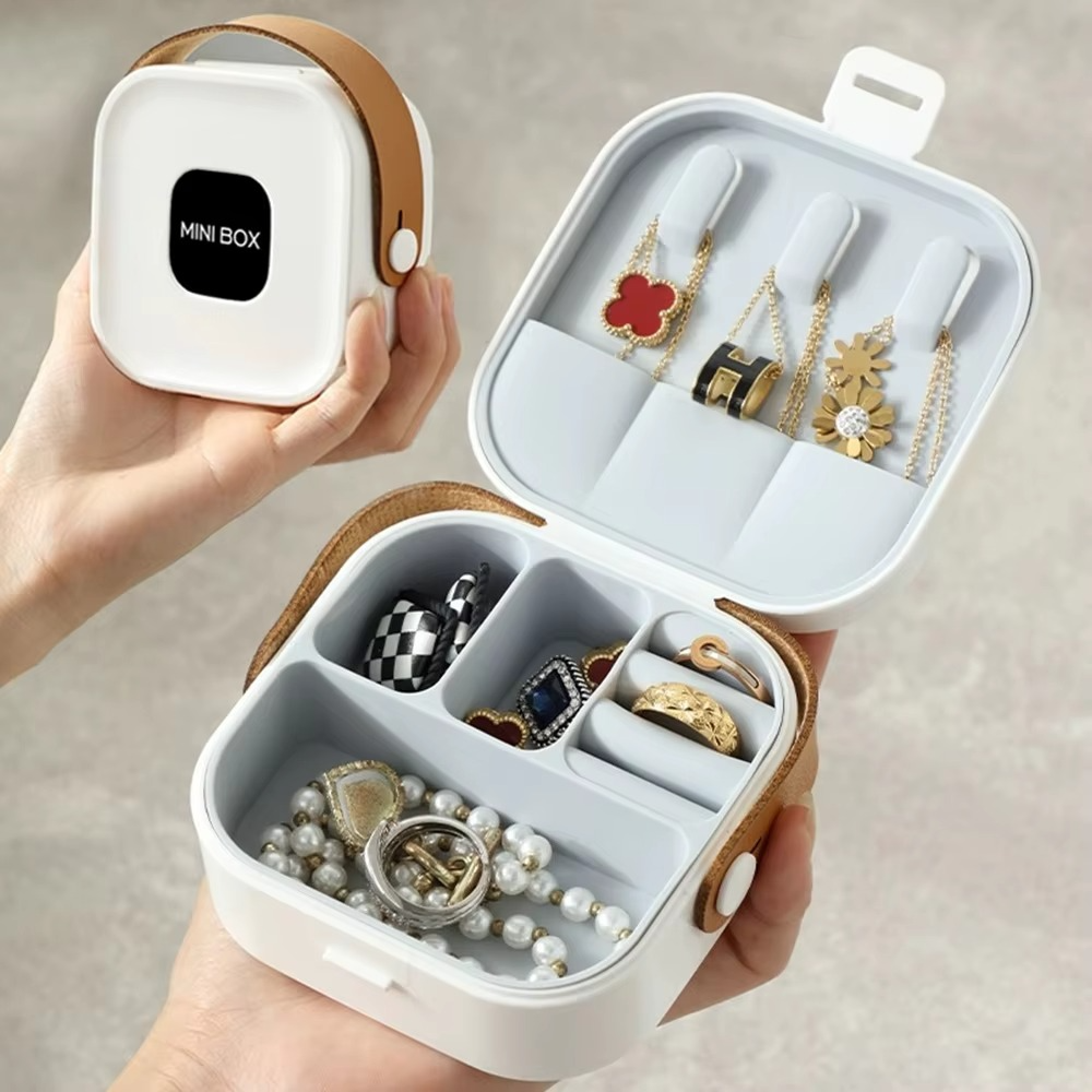 Portable Jewelry Storage Box (Random Color)