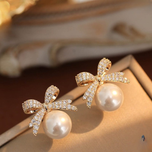 Bow sparkle diamond pearl stud earrings